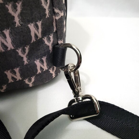 Share MLB Korea New York Yankees Monogram Jacquard Mini Backpack Black/Pink main image 2